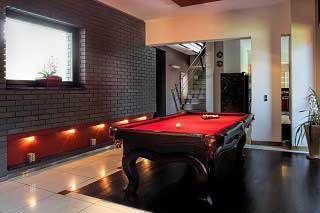 pool table assembly with exact level in Manchester